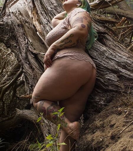 Sexy Thick Curvy Ass Thighs Tattoos BBW PAWG