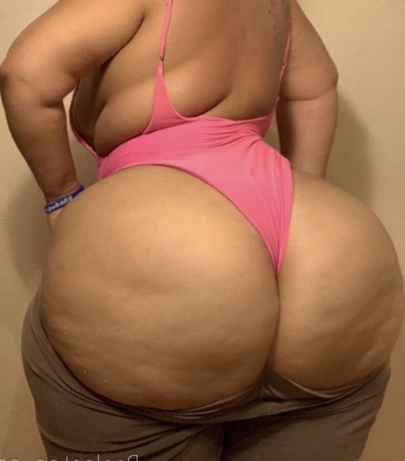 Huge Tits Huge Ass