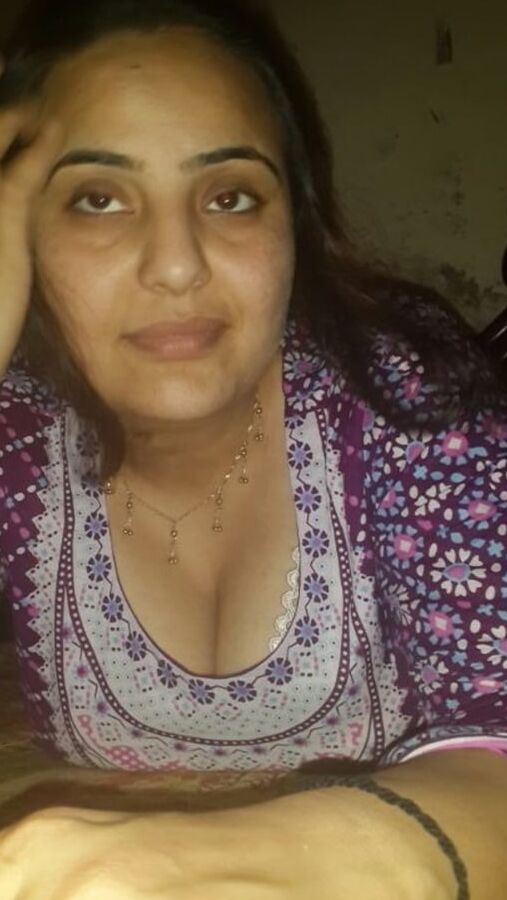 Desi BBW AUnty