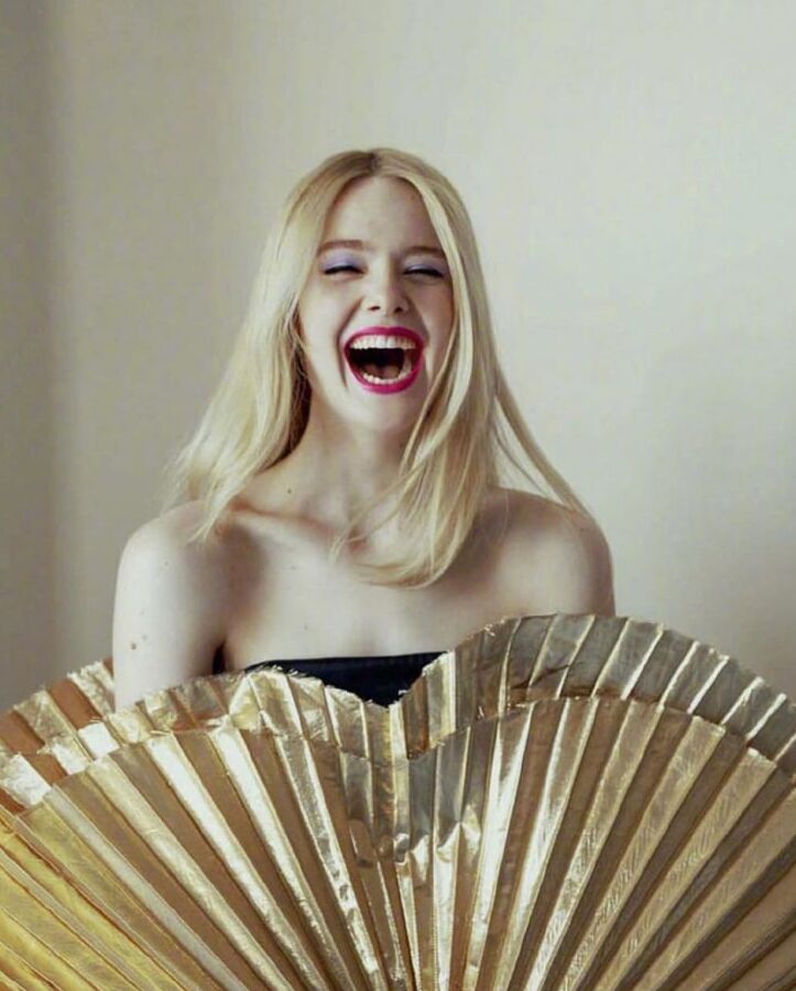 Celebrity Hot - Elle Fanning