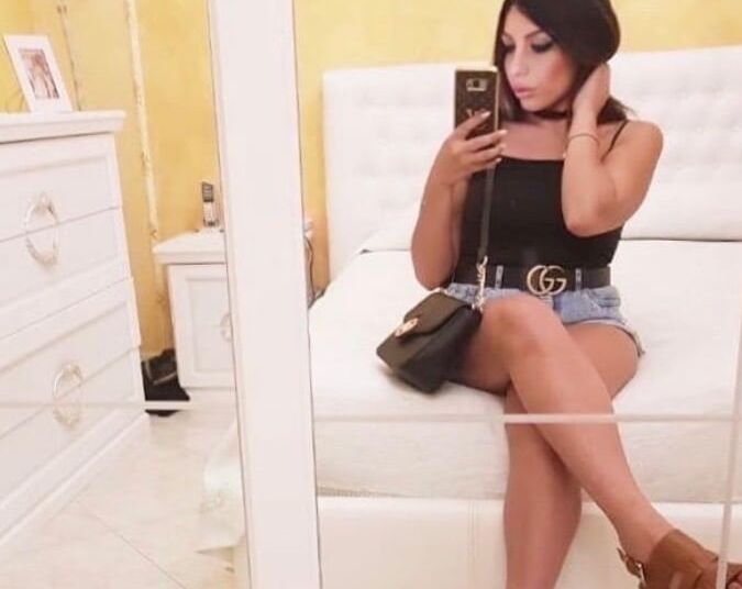 Big ass Italian girl from Germany