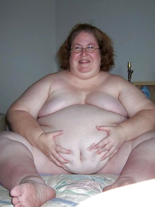 Hold that beautiful belly!