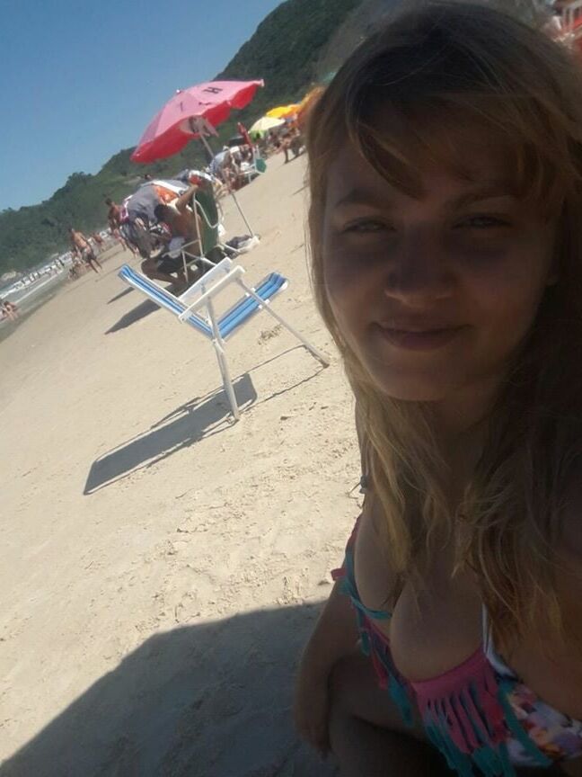 (ARG): Florencia&;s big tits in summer!