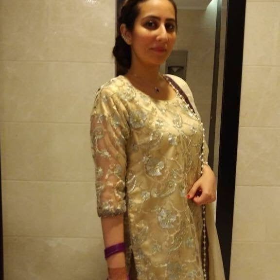 DESi Newly Married Wife HONEYMOON pICS
