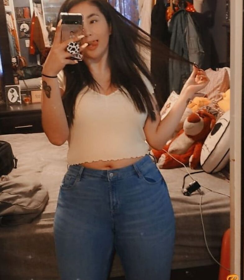 Stupid thicc whore