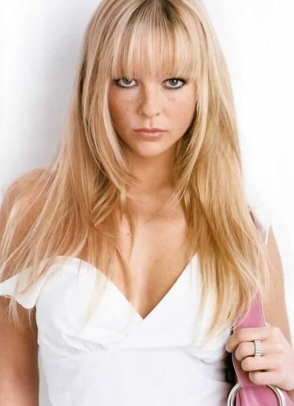 CHANTAL JANZEN PICTURES