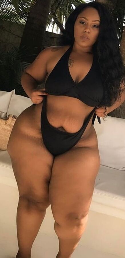 Super bbw mega thigh pear Diva