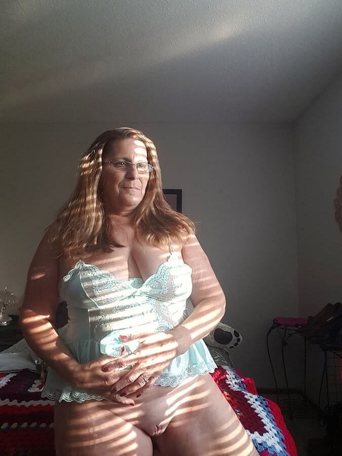 Elena milf romanian
