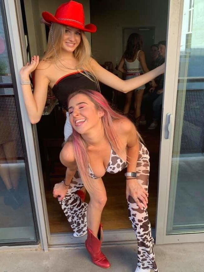 Hot Blondes