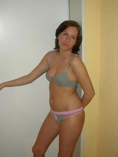 Slut wife wanting hard cock