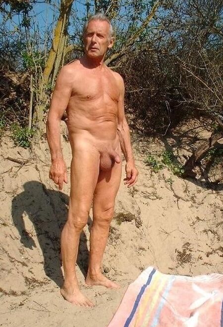 OLD MAN AND VERY SMALL COCK AND BEACH