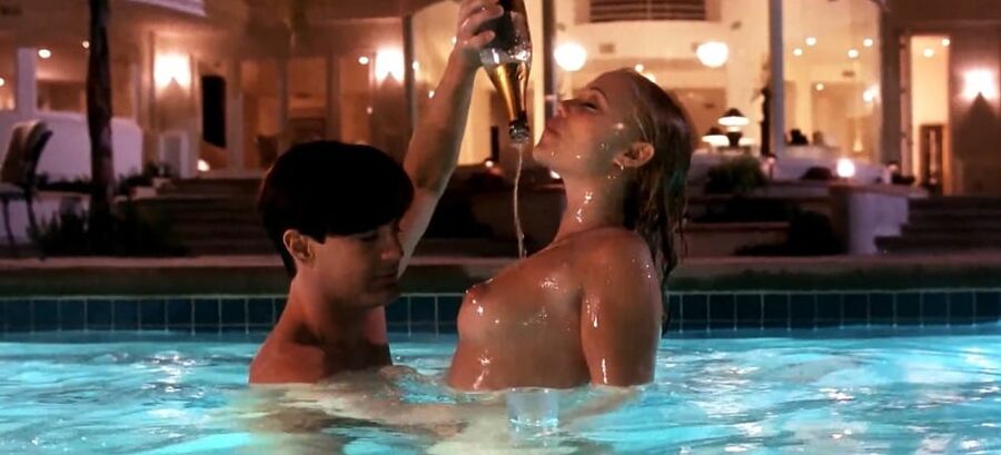 Elizabeth berkley nude