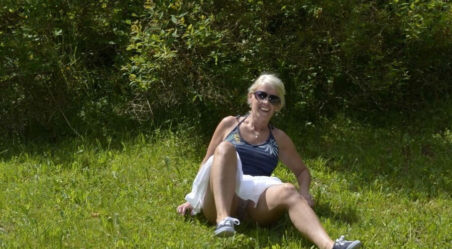 mature blonde exposed i found her pics