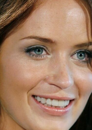 EMILY BLUNT