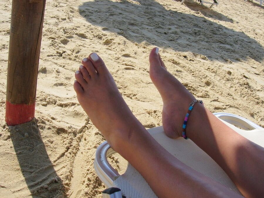 toes
