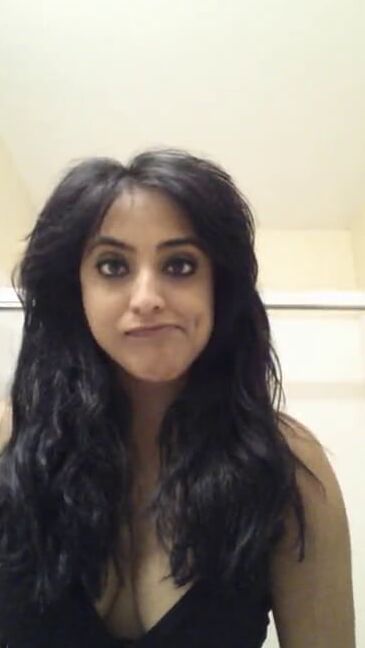 Afghana Khan wanted to show me her brown pussy