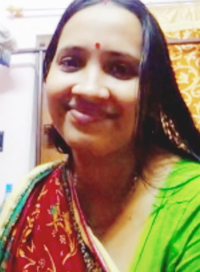 INDIAN AUNTY