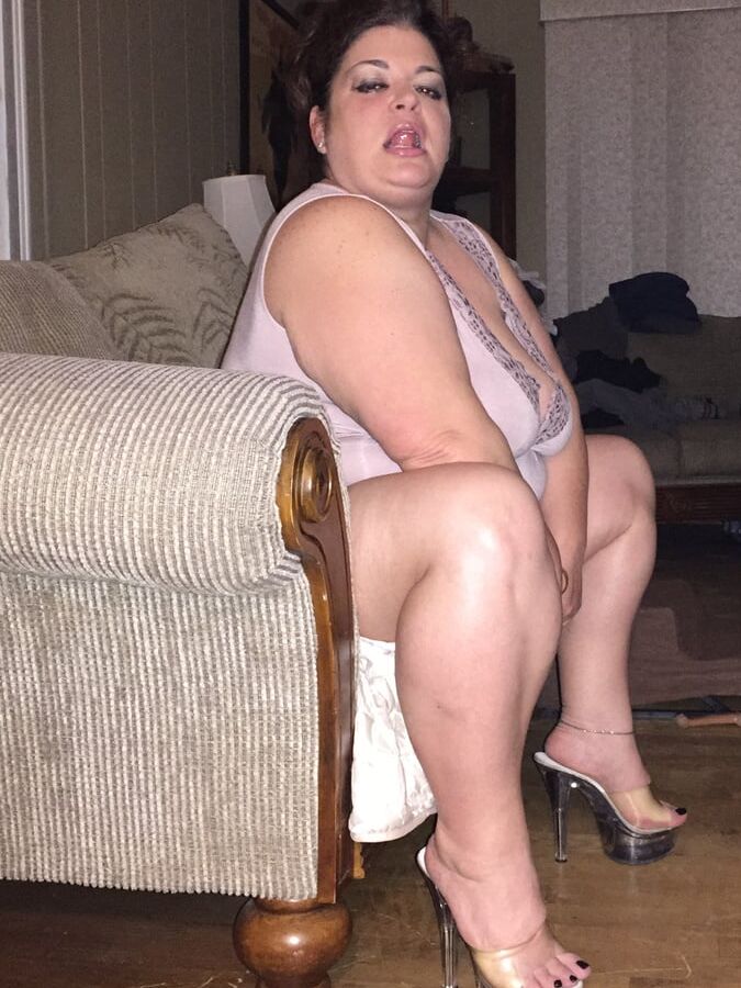 BBW Hotwife in Clear Heels