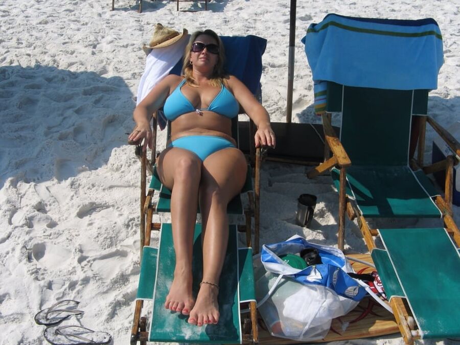Curvy Chubby Big Tit Vacation MILF Suck Fuck Cock Gets Anal