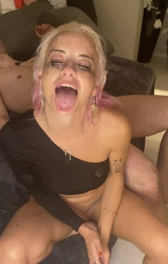 Mia Julia Brueckner
