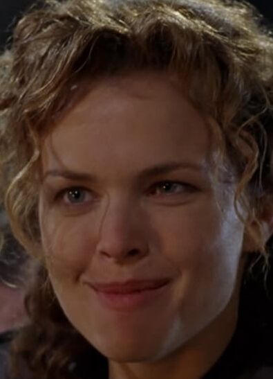 Dina Meyer