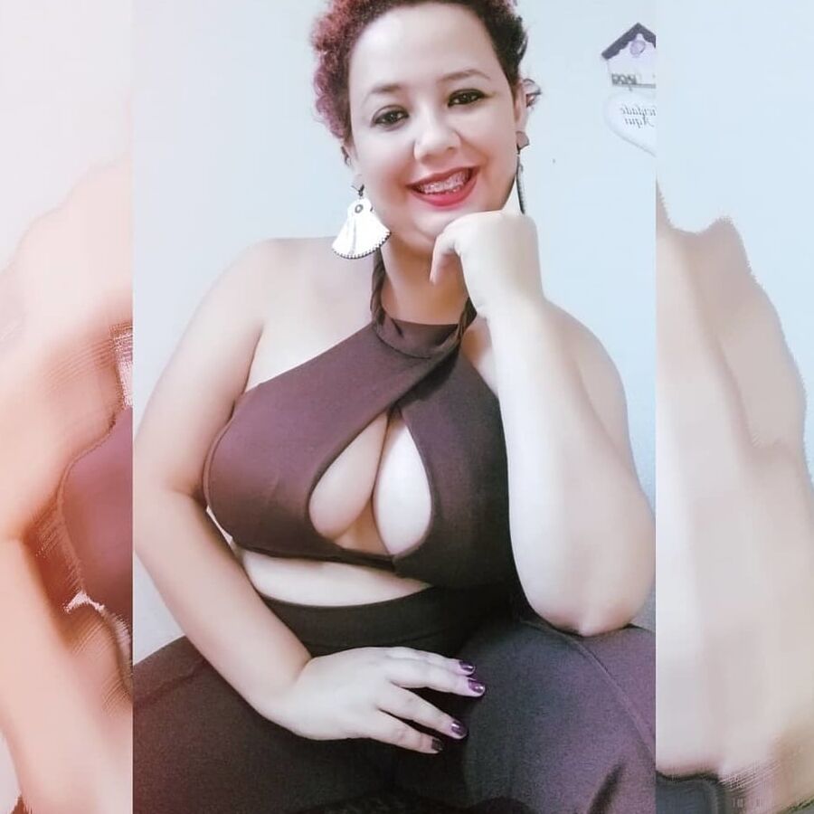 BBW Slave loves facial