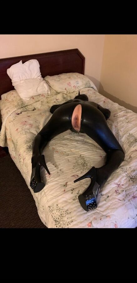 Blonde slut exposed online