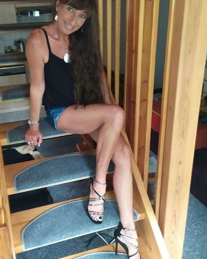 Eleonora anni divorziata molto porca