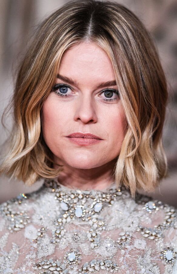 Sexy Alice Eve