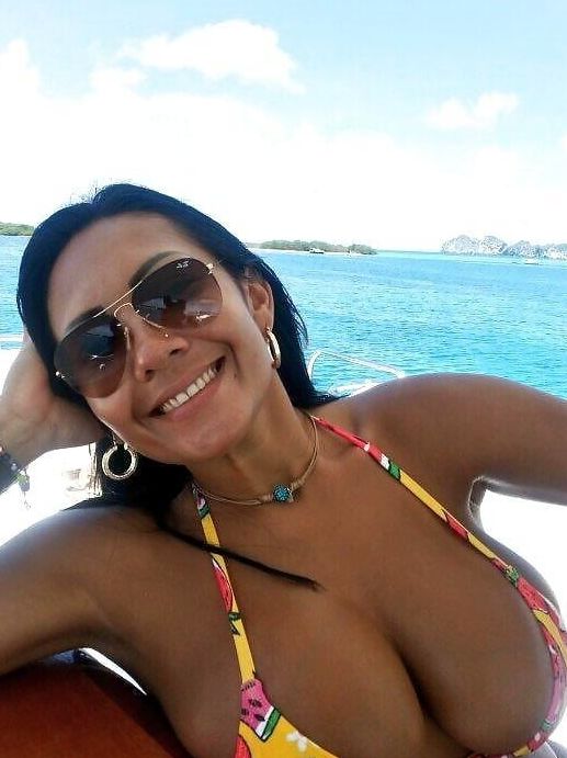 Super Stacked MILFs!!!
