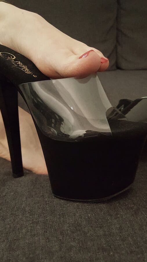 Platform Mules Heels &amp; camo leggings (fuck me shoes)