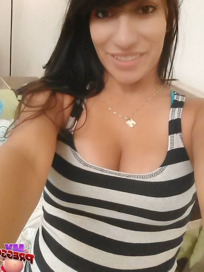 Pregnant Leticia from MyPreggo.com