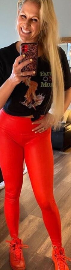 Hot amateur mom in leather and spandex pants