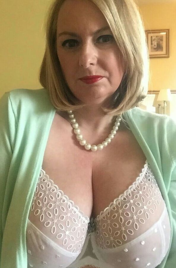 Milfs - Big Tits