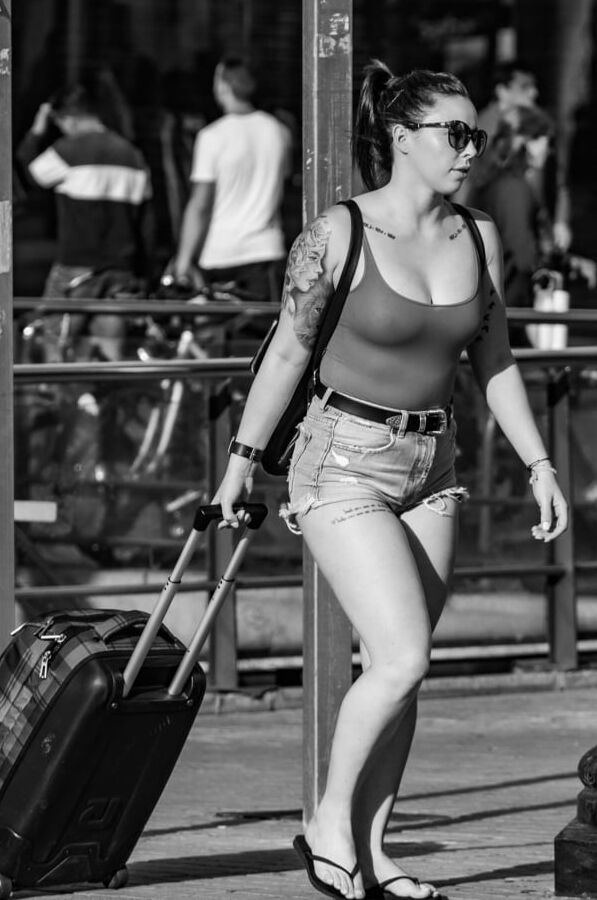 Braless City Babes