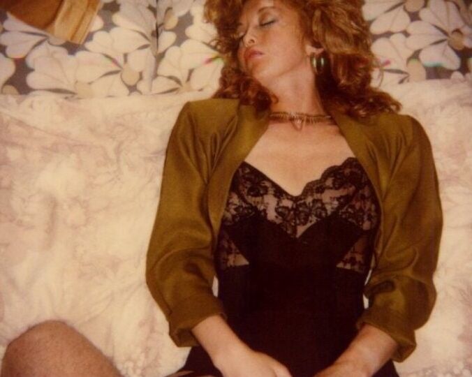 Retro wives -