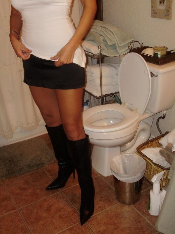 LATINA MILF