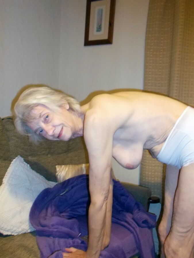 Skinny Granny Haired grey