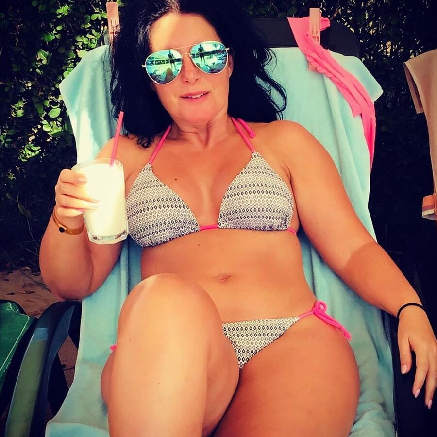 Perfect Country MILF