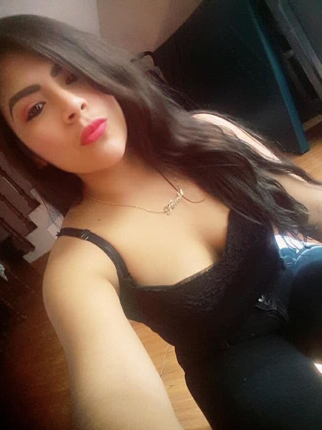 Fiorella, Peru (Vol.)