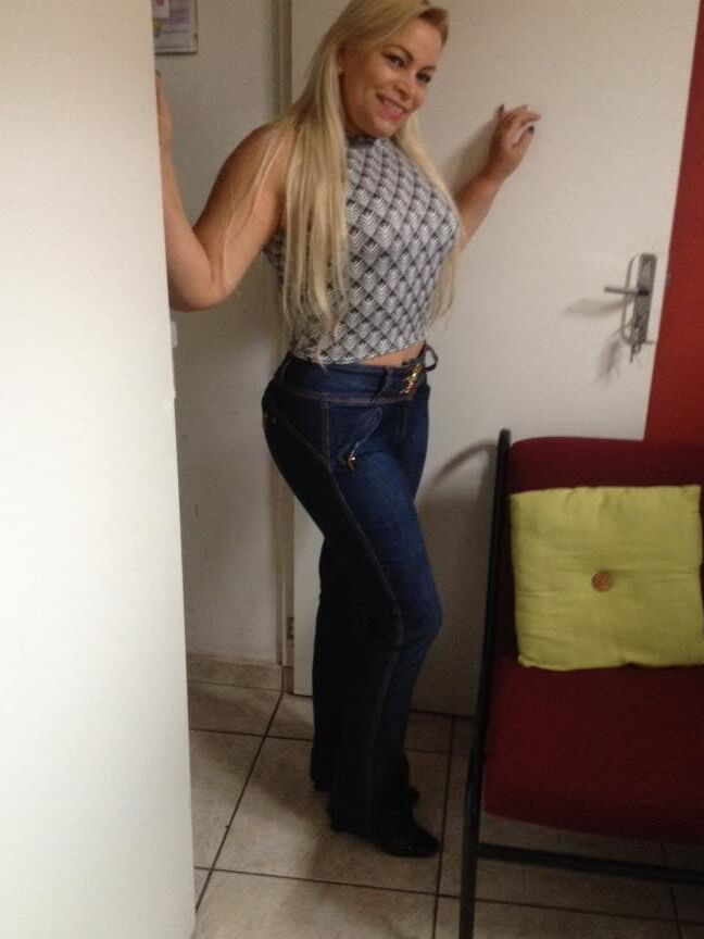 MILF FERNANDA