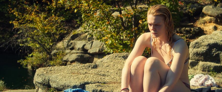 Elle Fanning - Bikini inAll the Bright Places ()