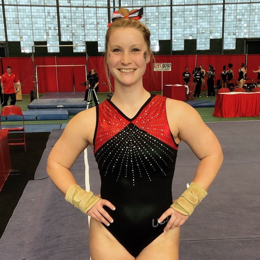 Sexy gymnasts