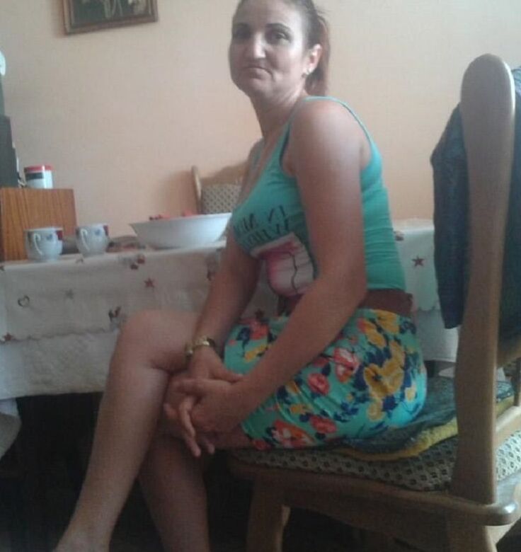 ROU ROMANIAN MILFS UGLY FACE BUT BIG TITS - MOM