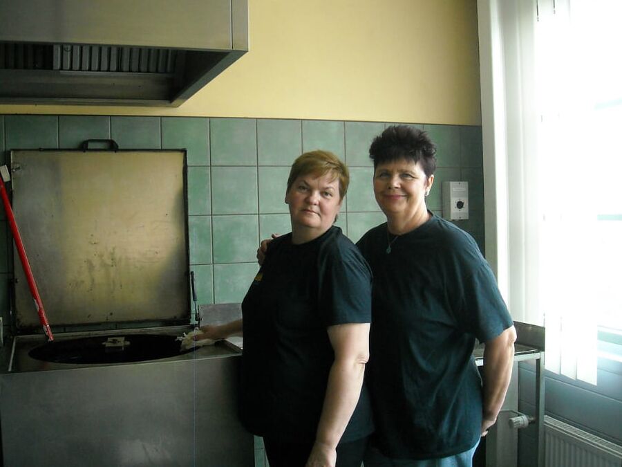 Zoya Safonova () years