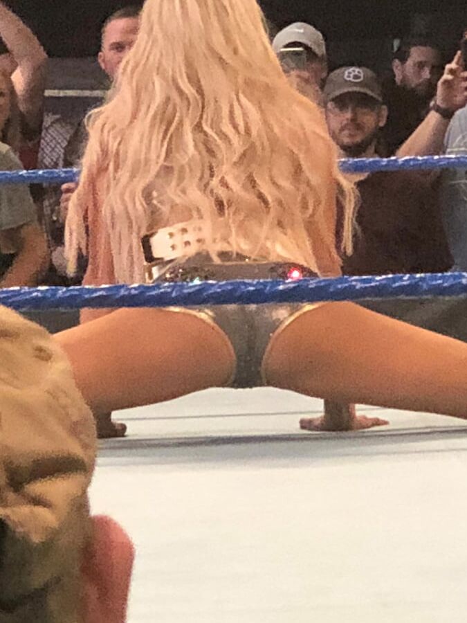 charlotte flair sexy