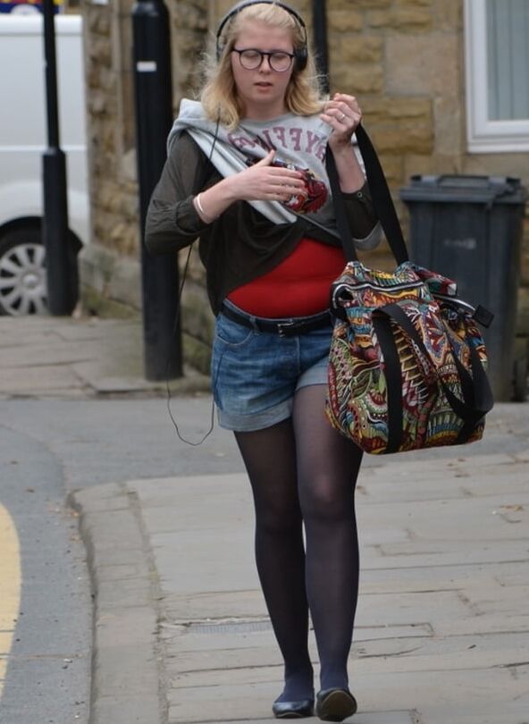 Street Pantyhose - Nerdy Brit Chubster