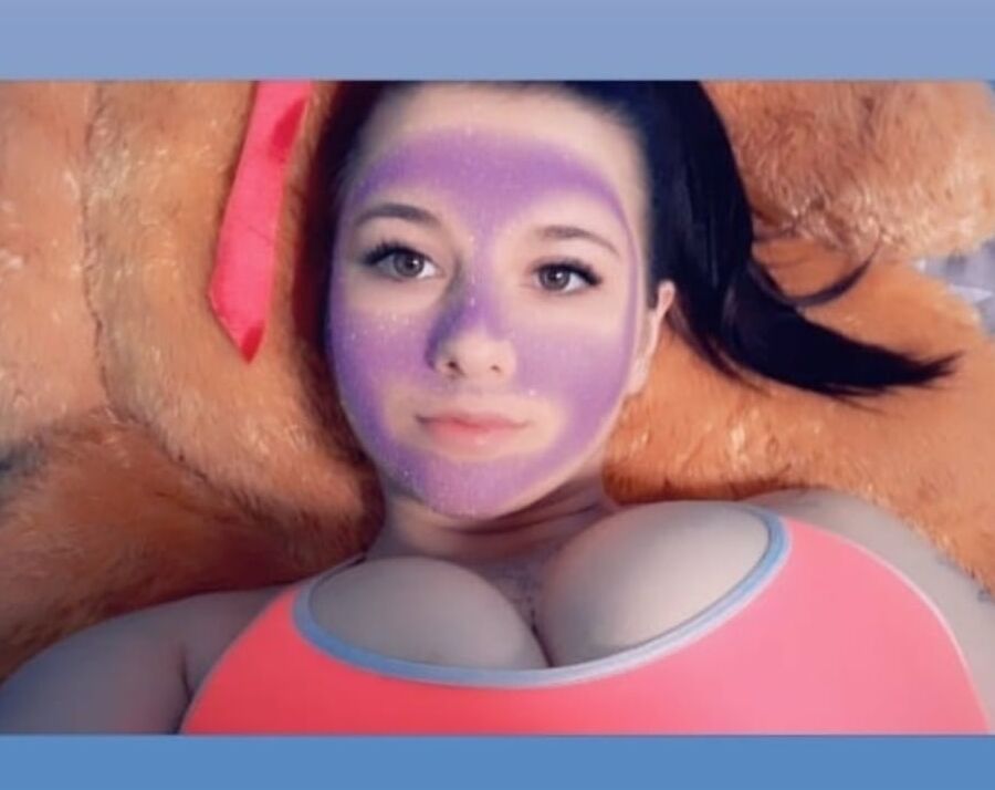 Big tit slut (sisata insta droljica)