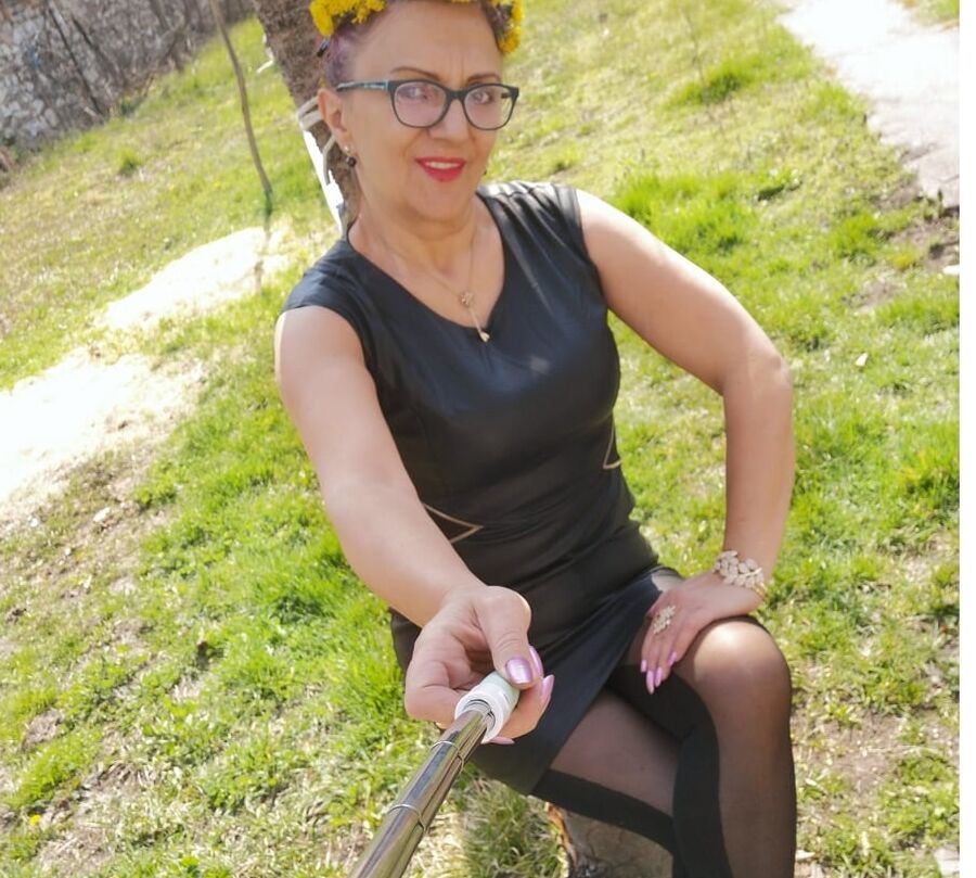 ROU ROMANIAN MILFS ROU MOM WHORE - LOOKS LIKE MY AUNT