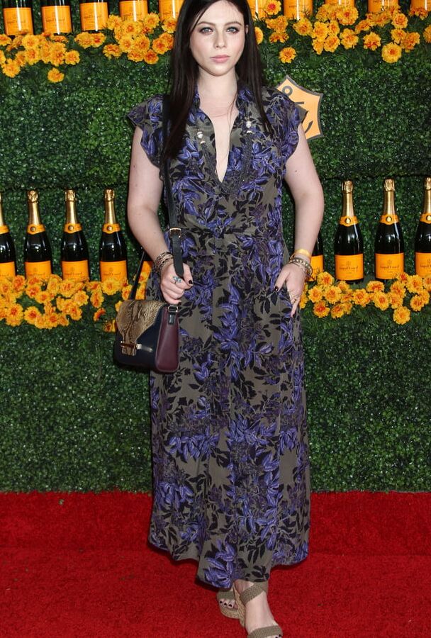 Michelle Trachtenberg feet